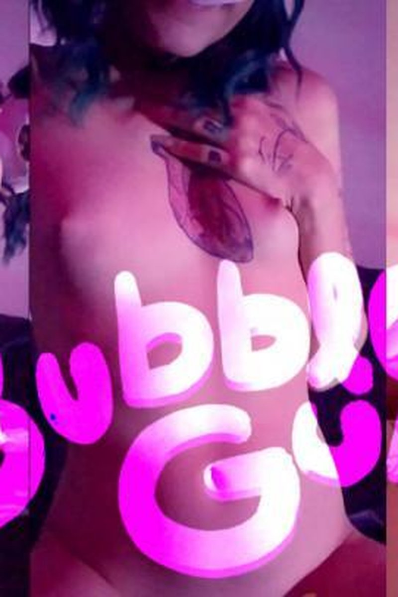 Bubblegum - Screenshot 1 of 4 - Cumshot