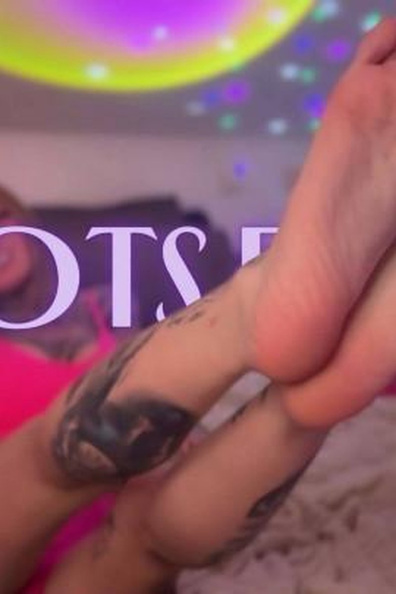 Foots For U - Screenshot 1 of 4 - Close Up