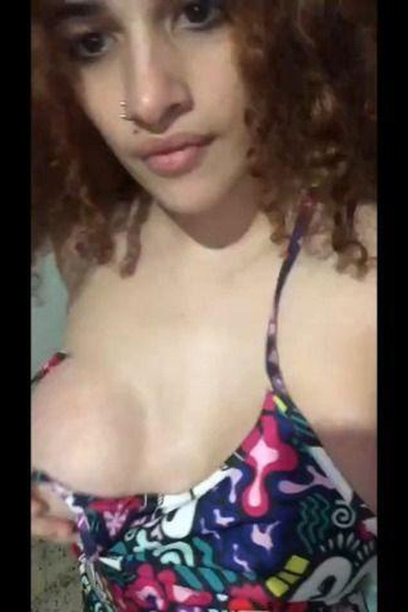 Lorena - Screenshot 1 of 4 - Masturbation