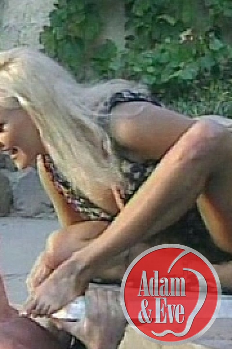 Stacy Valentine Loves Taking Loads - Screenshot 1 of 4 - Blond Hair