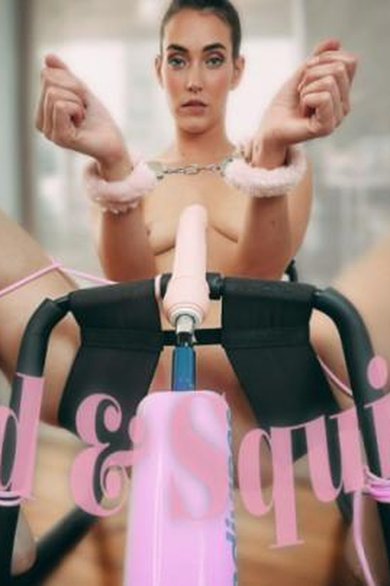 Bound & Squirting - Screenshot 1 of 4 - BDSM