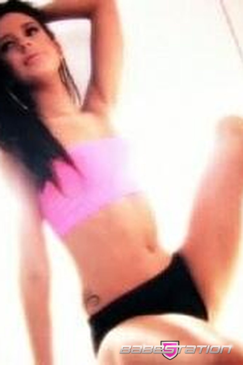 Ella Kitchen Shoot - Screenshot 1 of 4 - Ella Jolie