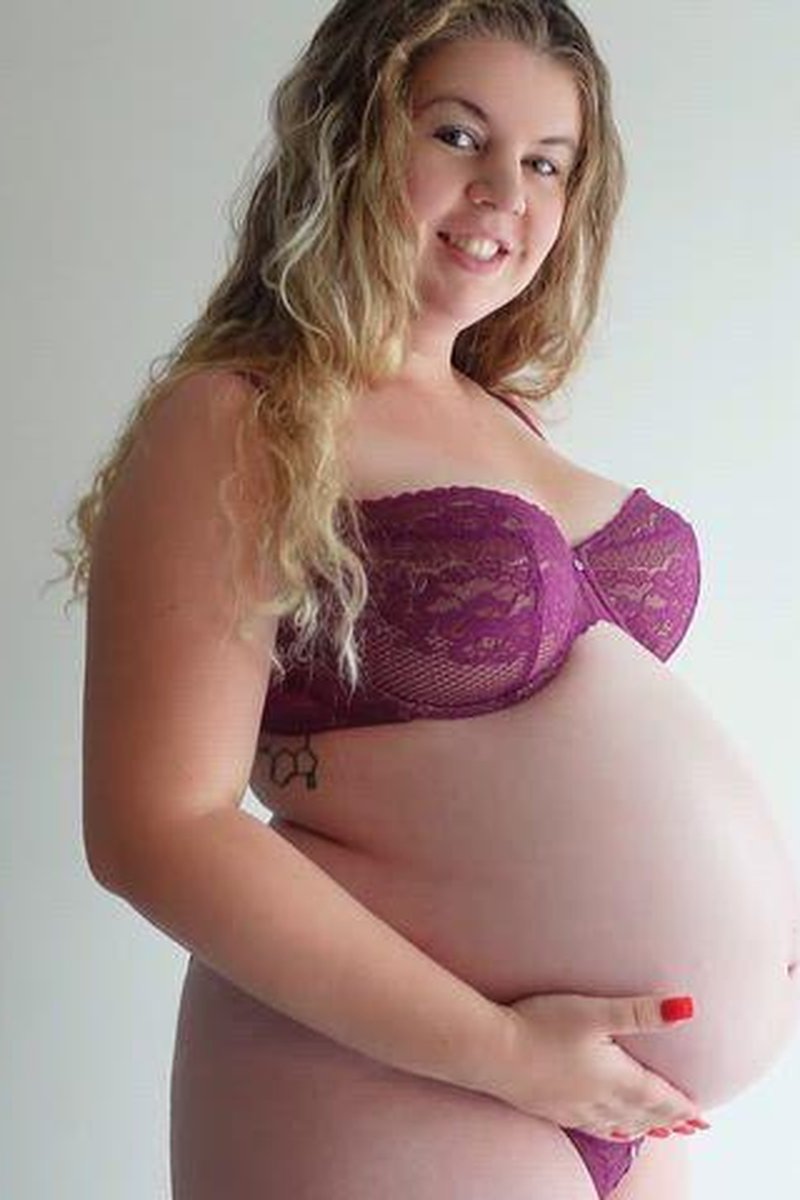 Growing Bump Updates - Screenshot 1 of 4 - Anna Bubbly