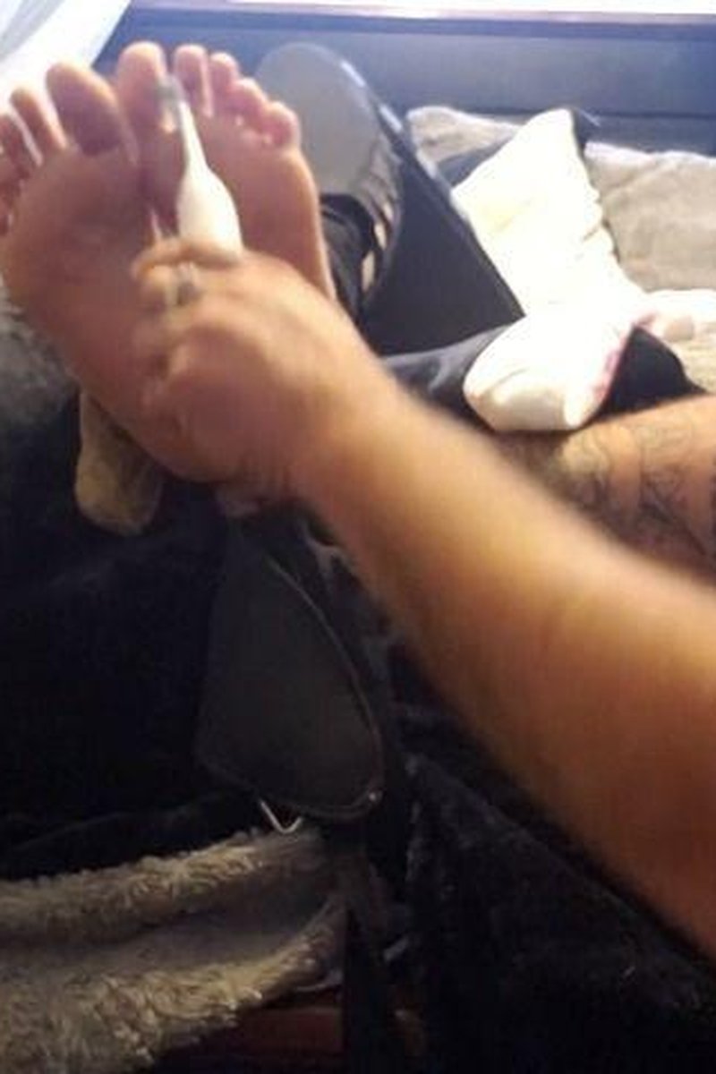 Tickle Tickle - Screenshot 1 of 4 - Foot Fetish