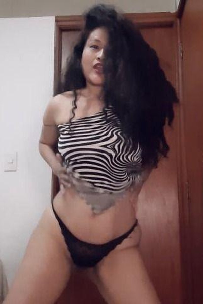 Hot Dance - Screenshot 1 of 4 - Ass Fetish