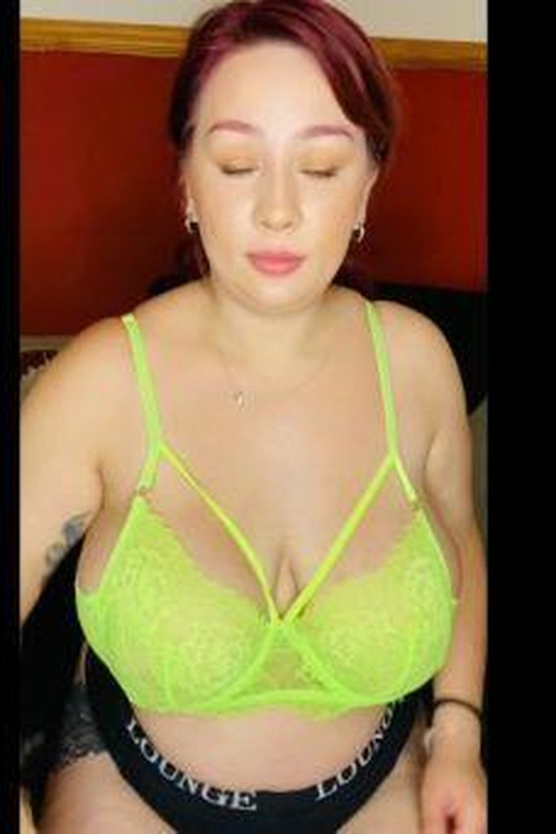 Titty Drop Compilation - Screenshot 1 of 4 - BBW