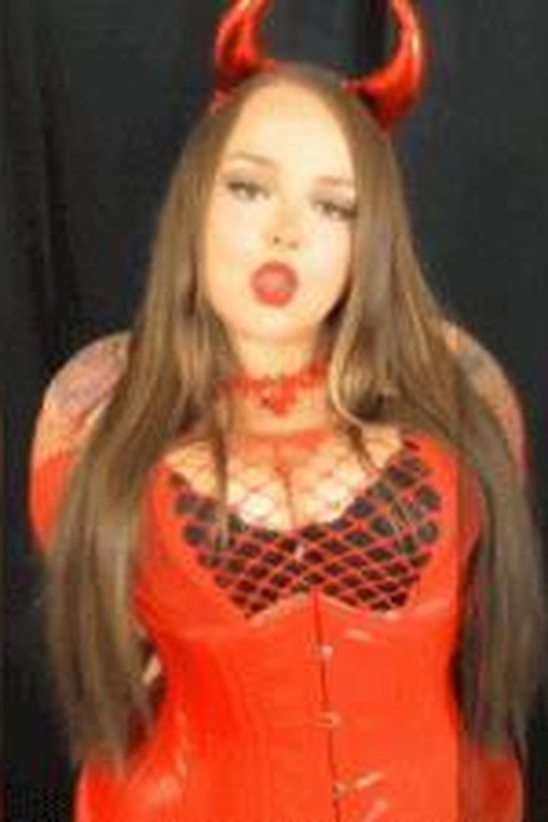 Sin For Me - Screenshot 1 of 4 - BBW