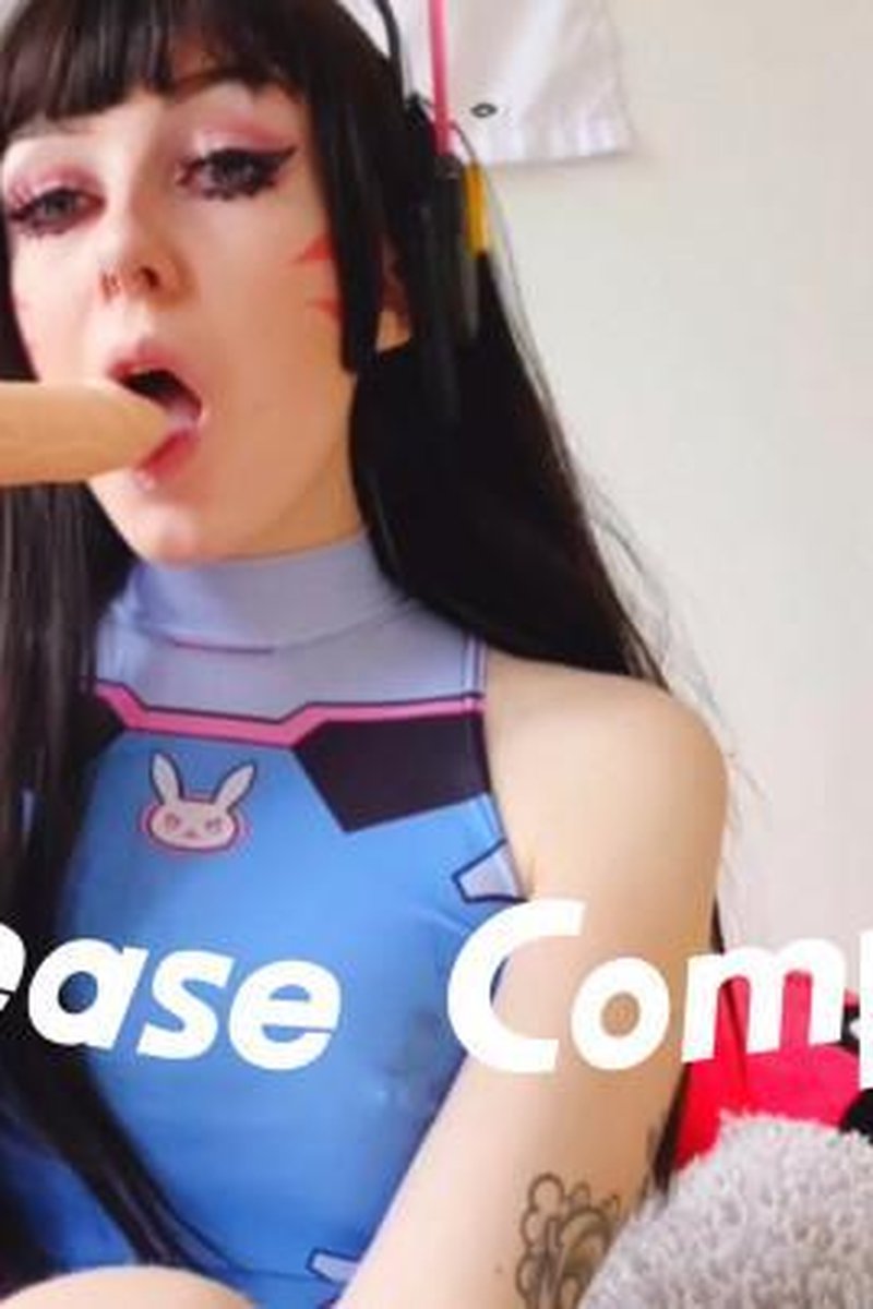 Dva Tease Compilation - Screenshot 1 of 4 - Ass Worship