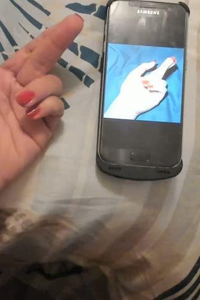 Red Nails - Screenshot 1 of 4 - Fake Nails