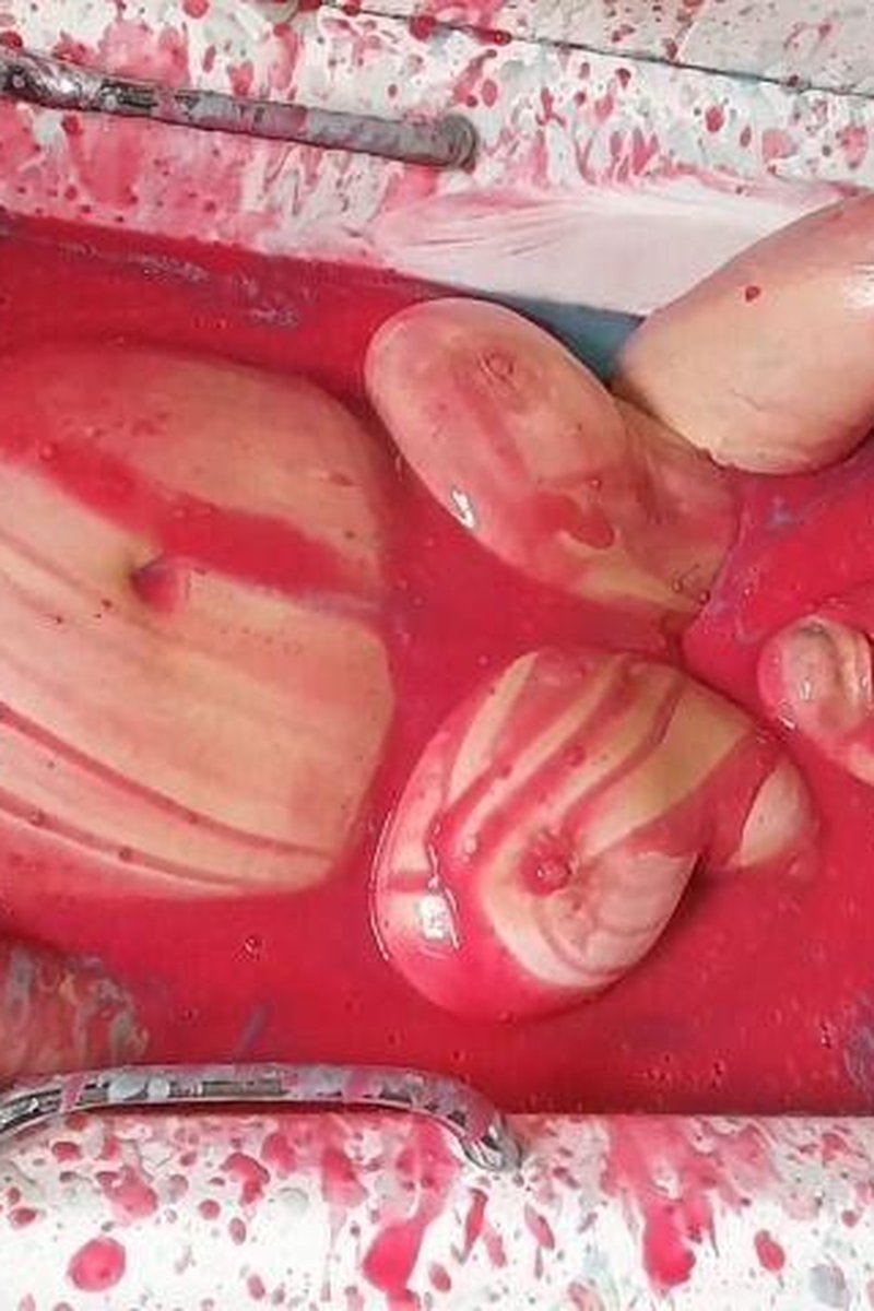Relaxing And Naked Slow Gunging - Screenshot 1 of 4 - BBW