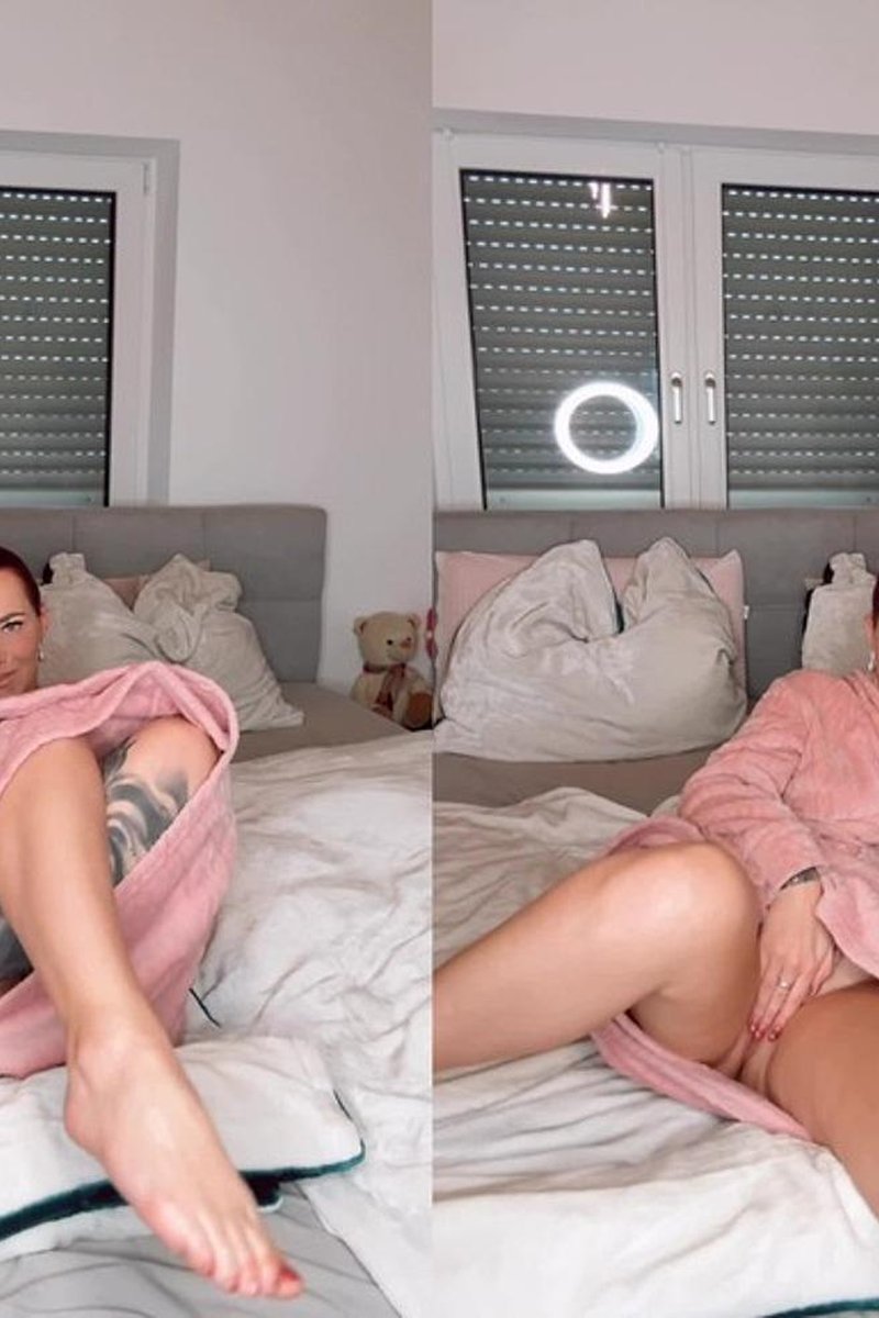 My Pussy In Bed. Nice After Bathing For You - Screenshot 1 of 4 - Babes