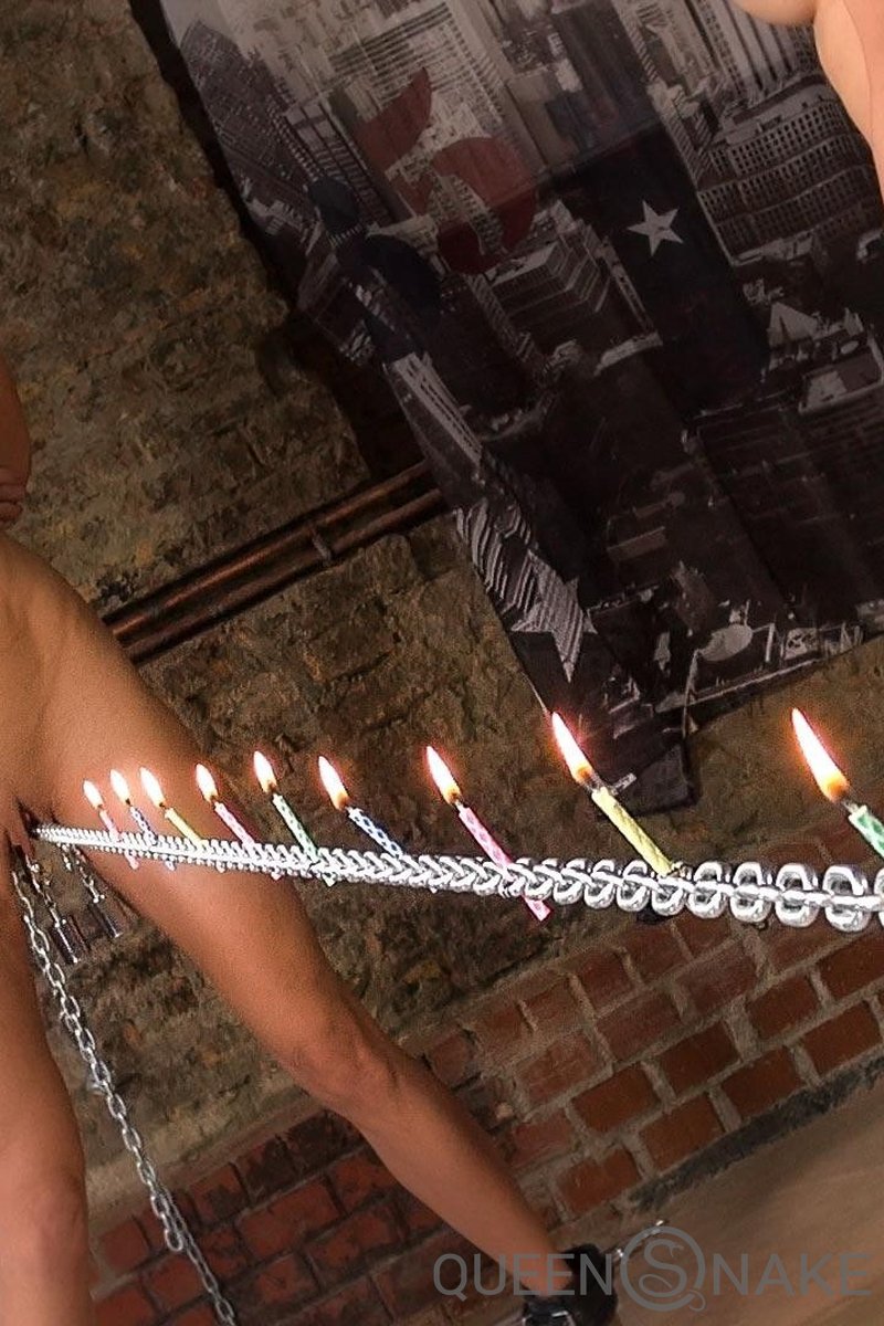Long March - Screenshot 1 of 4 - BDSM