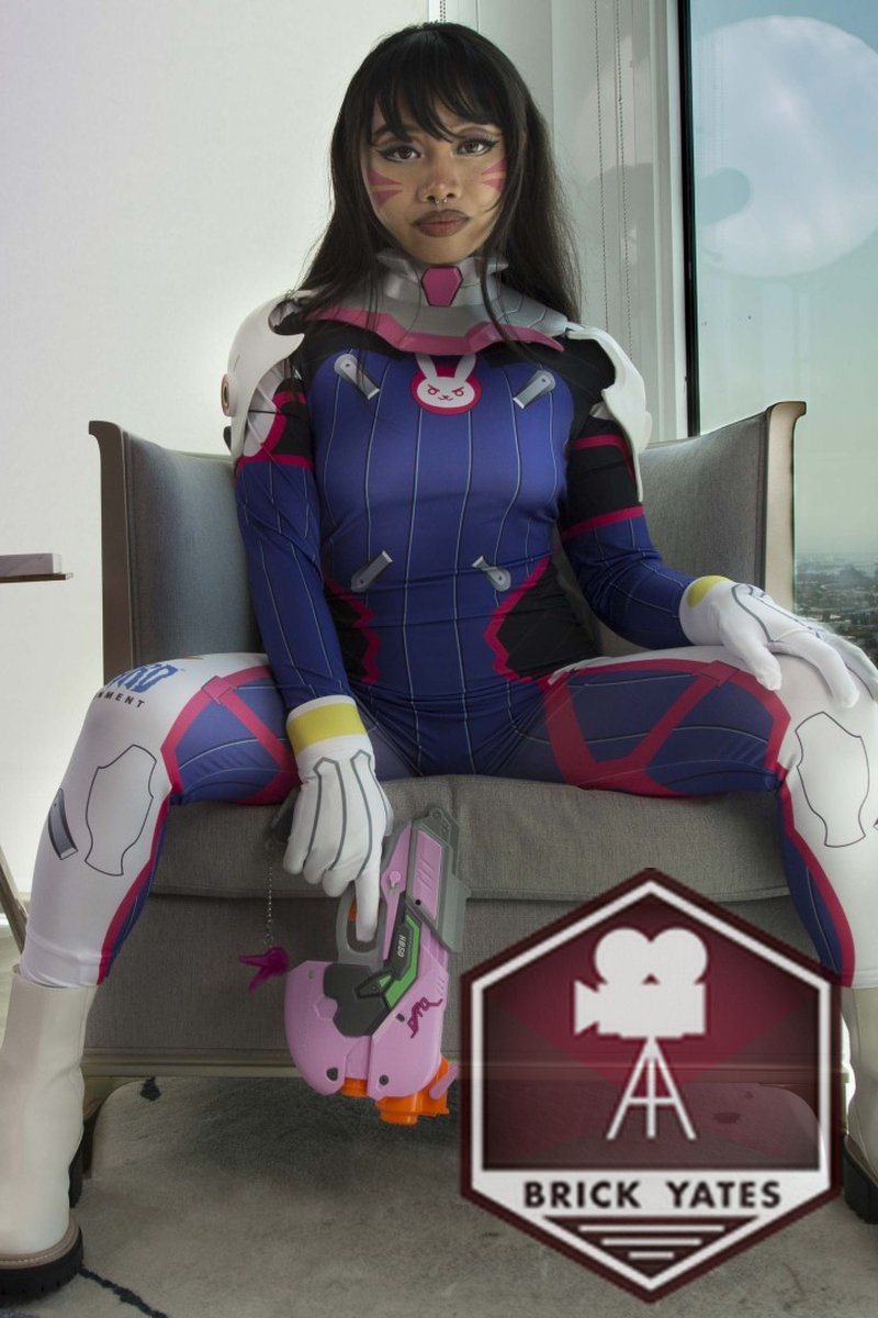 D.va XXX Parody - Screenshot 1 of 4 - Ass Fetish