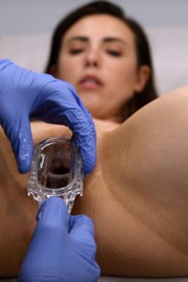 Medical Malpractice - Screenshot 1 of 4 - Lesbian
