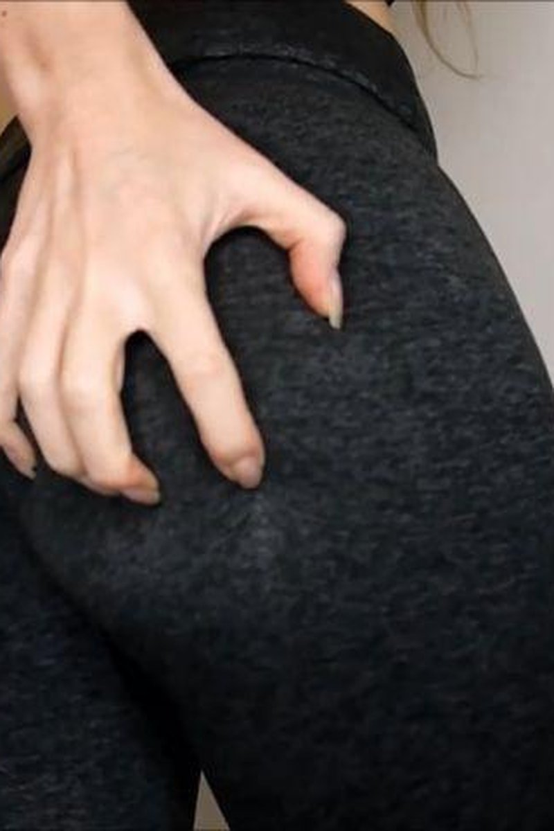 Workout Clothes JOI - Screenshot 1 of 4 - Cum Play