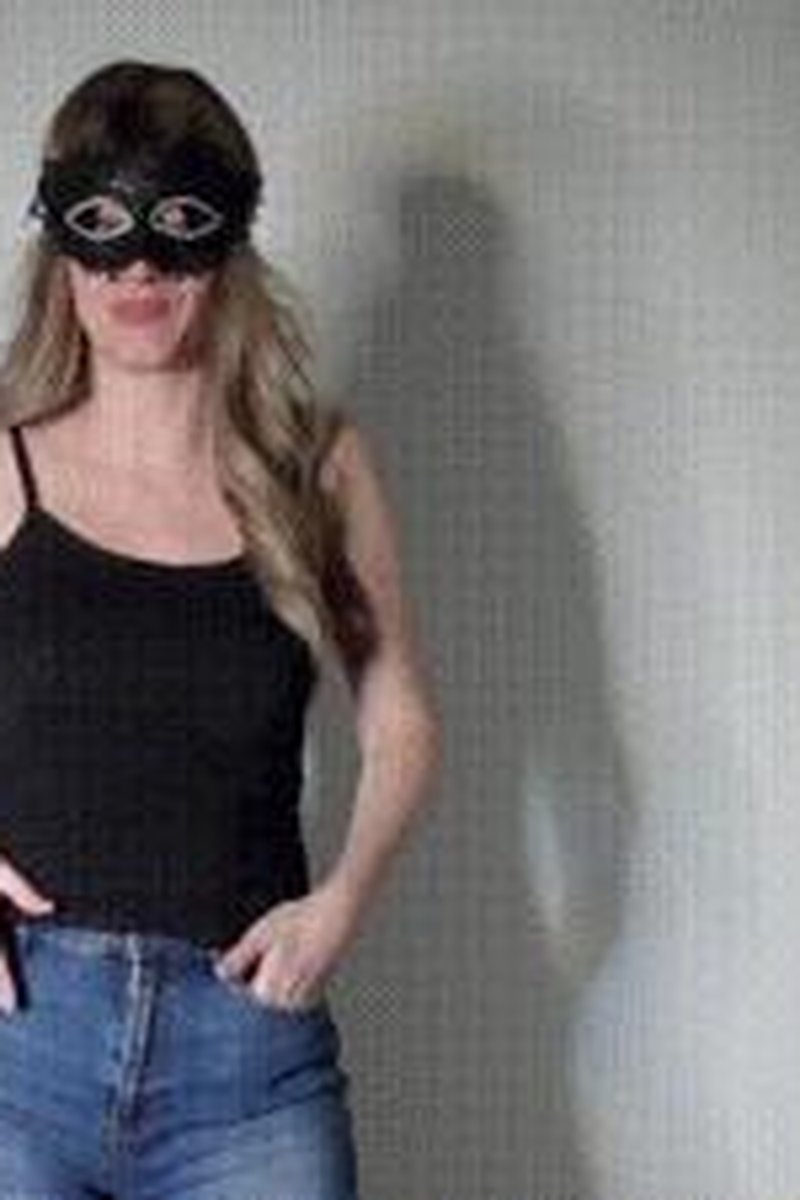 Tiny Clip For Tiny Cock - Screenshot 1 of 4 - Cock Play