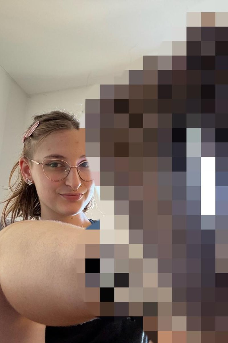 Extra Sweaty, Extra Pixelated - Screenshot 1 of 4 - 21 Year-old