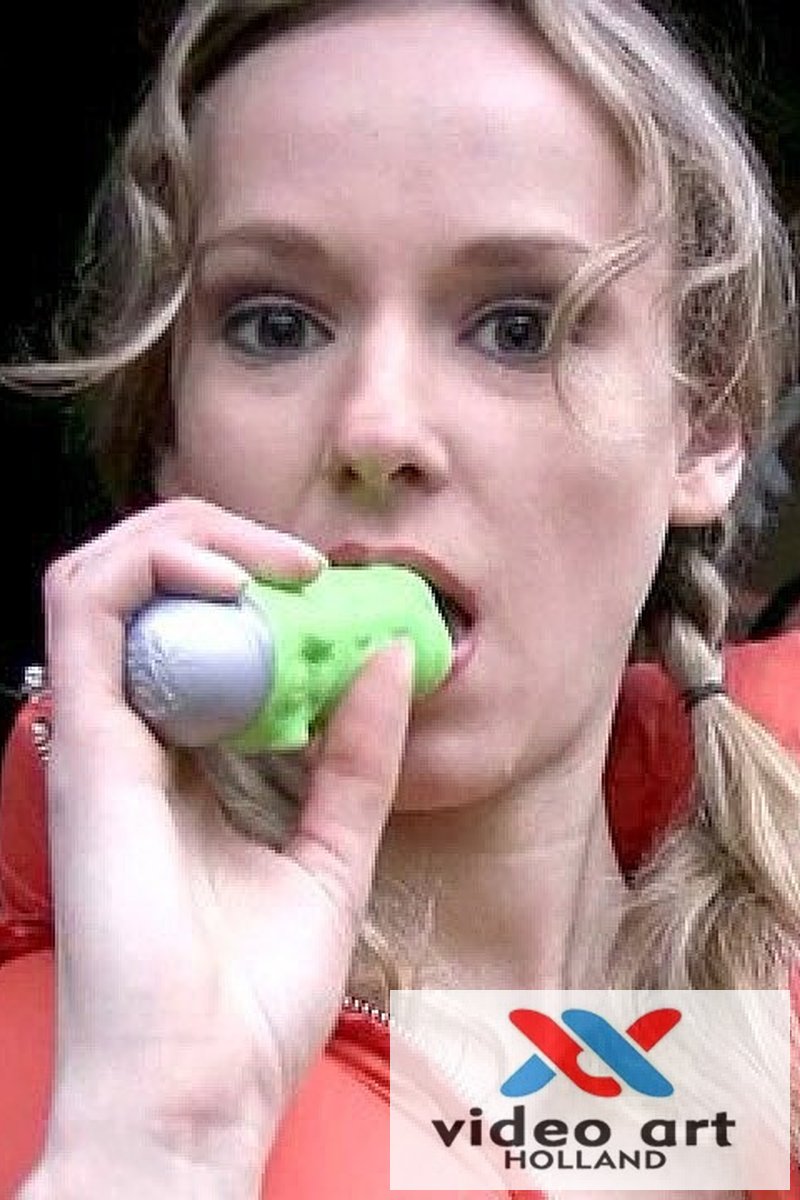 Sara Is a Sweetheart From Europe - Screenshot 1 of 4 - Blond Hair