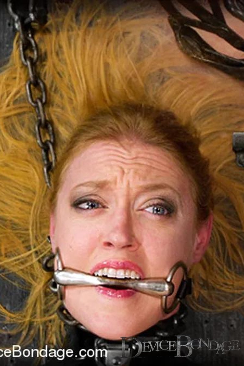 Cockateel Returns - Screenshot 1 of 4 - BDSM