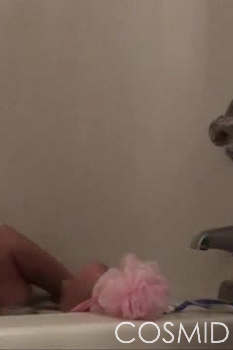 Taking a Bath - Screenshot 1 of 4 - Leann Watson