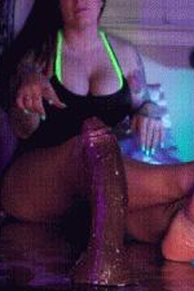 BBC Toy Cleaner - Screenshot 1 of 4 - Big Dick