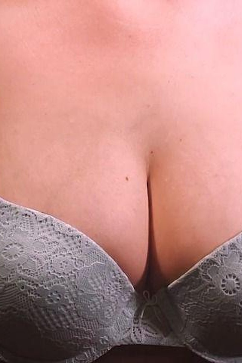 Tiny Bra Review - Screenshot 1 of 4 - Big Tits