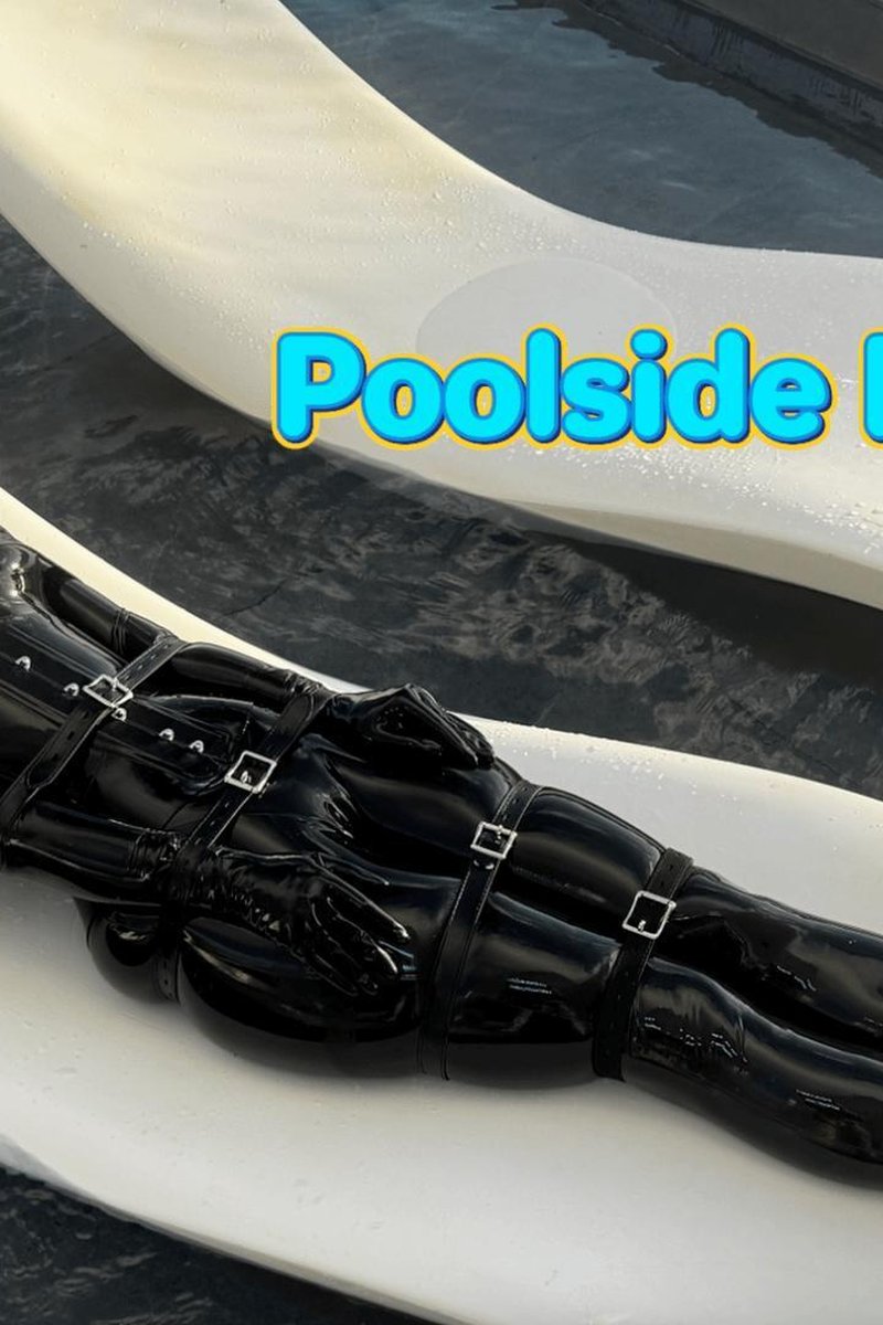 Poolside Pleasure - Screenshot 1 of 4 - Blindfold