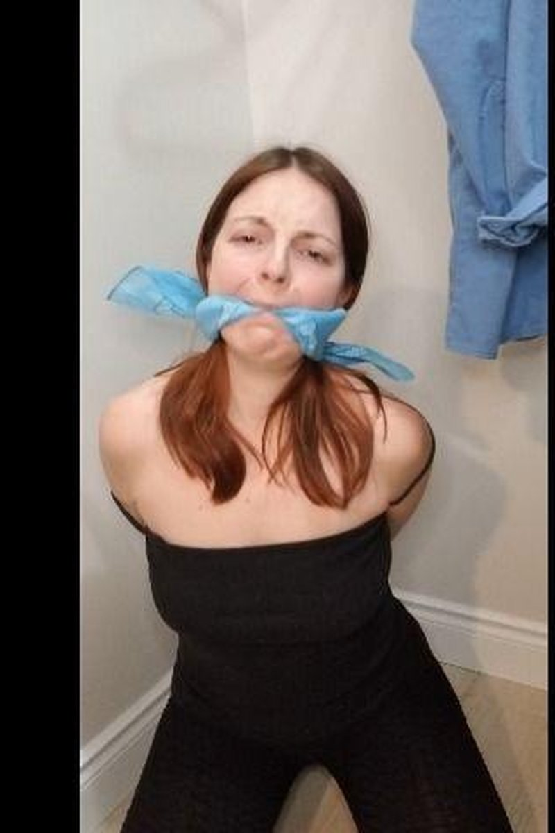 Pleading - Screenshot 1 of 4 - Bondage