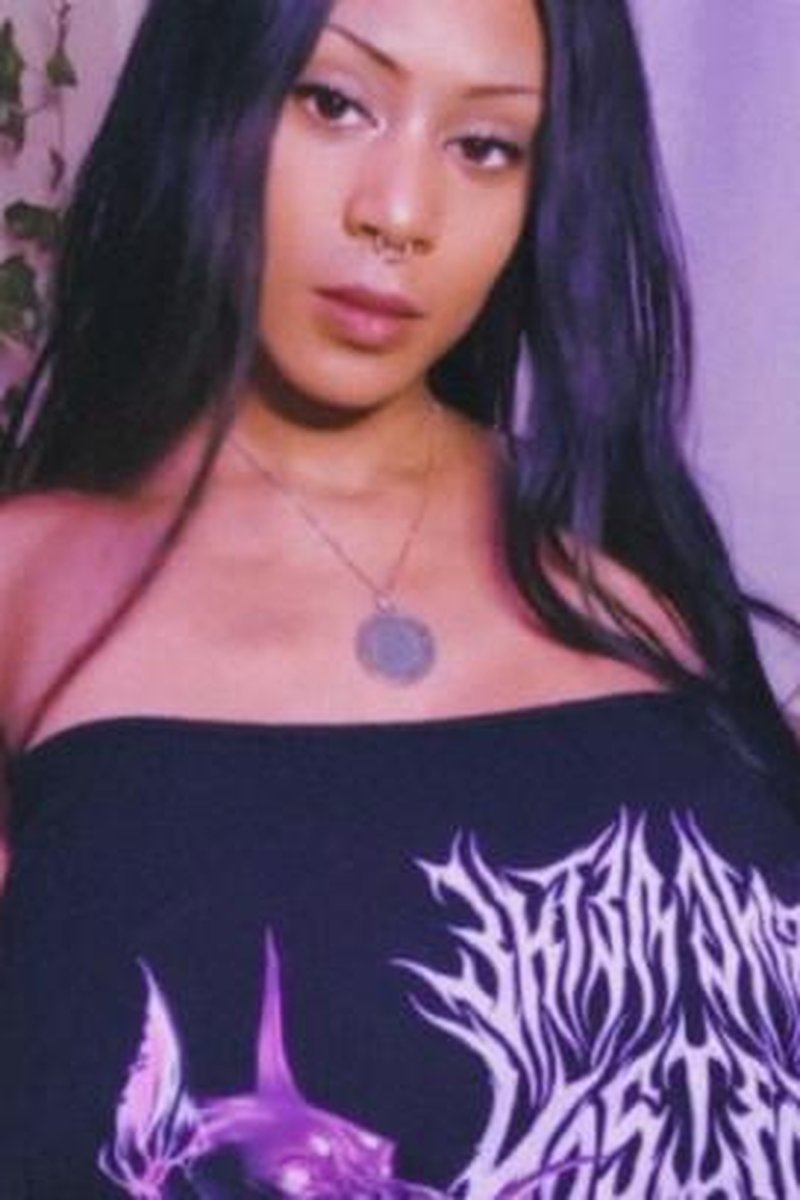Lubeeee - Screenshot 1 of 4 - Big Tits