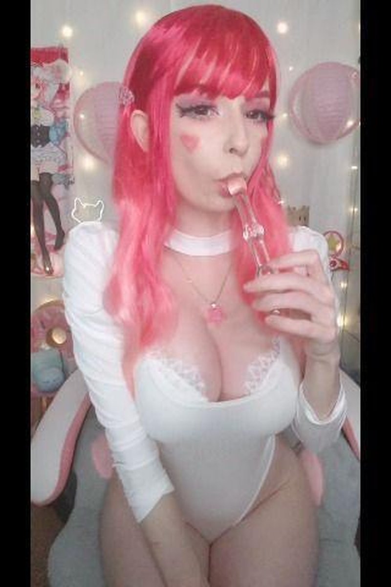 Be Mine - Screenshot 1 of 4 - Cosplay