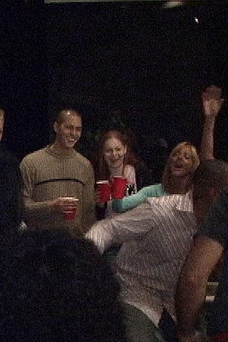 College House Party - V2 - Screenshot 1 of 4 - Amateur