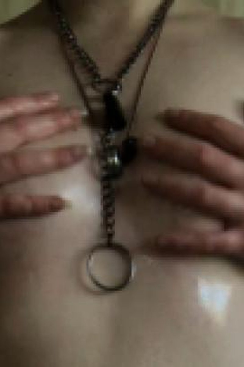 Oiled Up - Screenshot 1 of 4 - Armpit Fetish