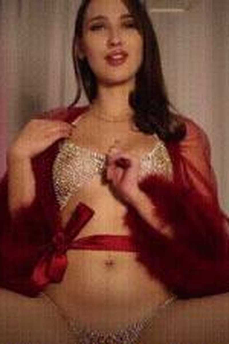 Stupid - Screenshot 1 of 4 - Bitch