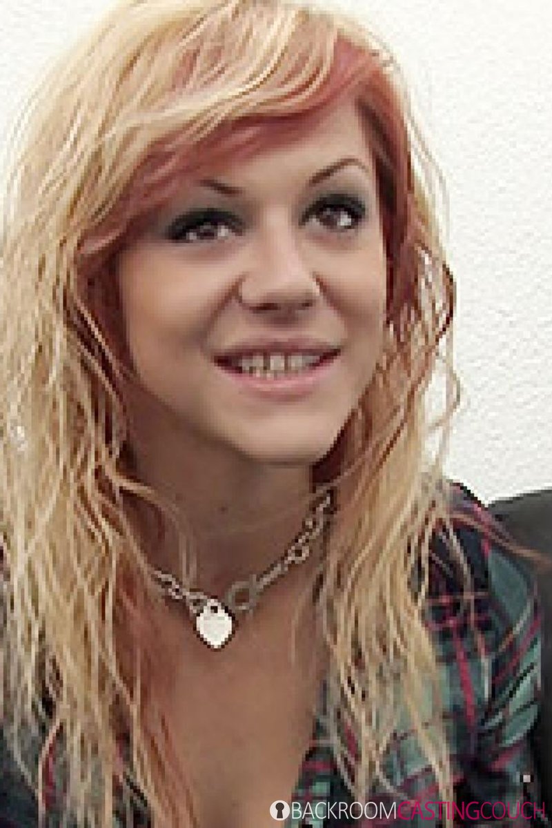 Dane - Screenshot 1 of 4 - Dane 208