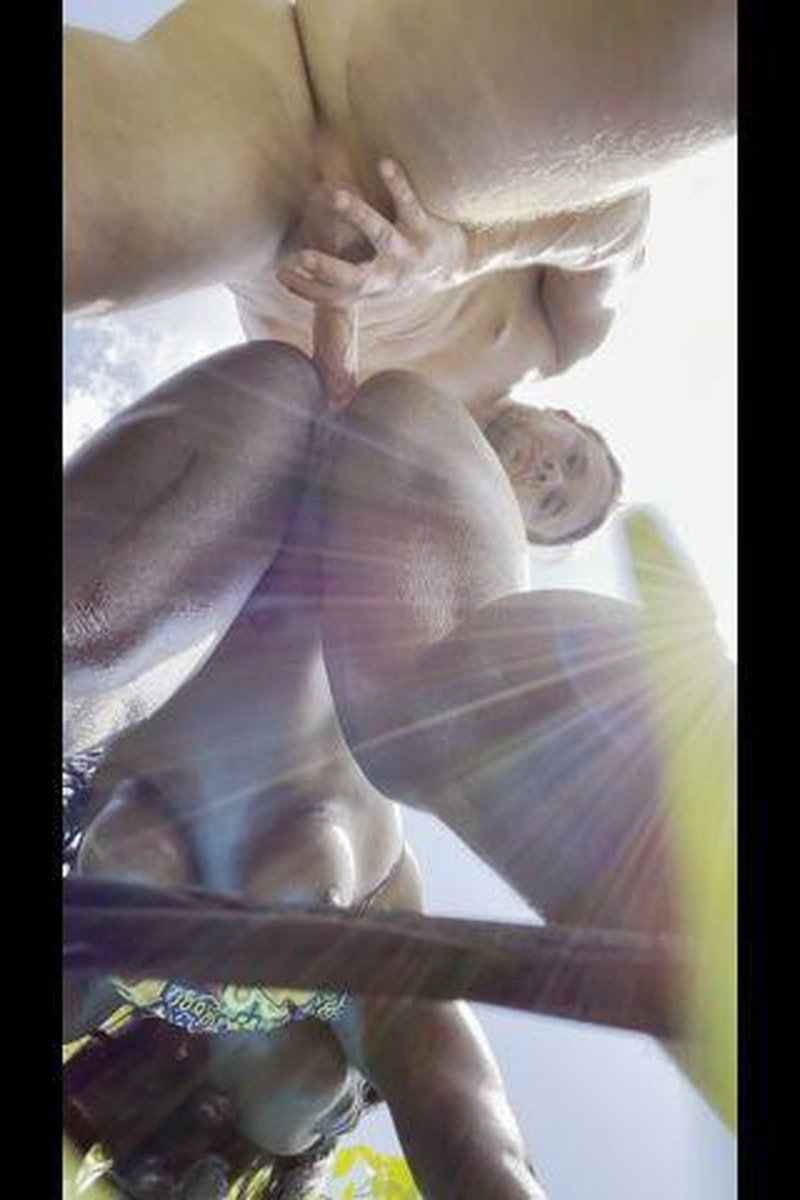 Getting Nasty Outside - Screenshot 1 of 4 - Big Tits