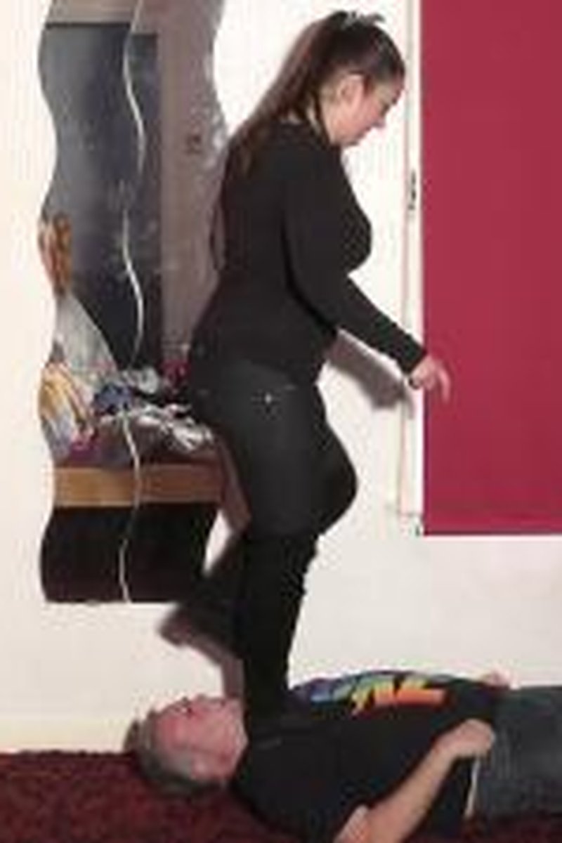 Trample Boots - Screenshot 1 of 4 - Boots