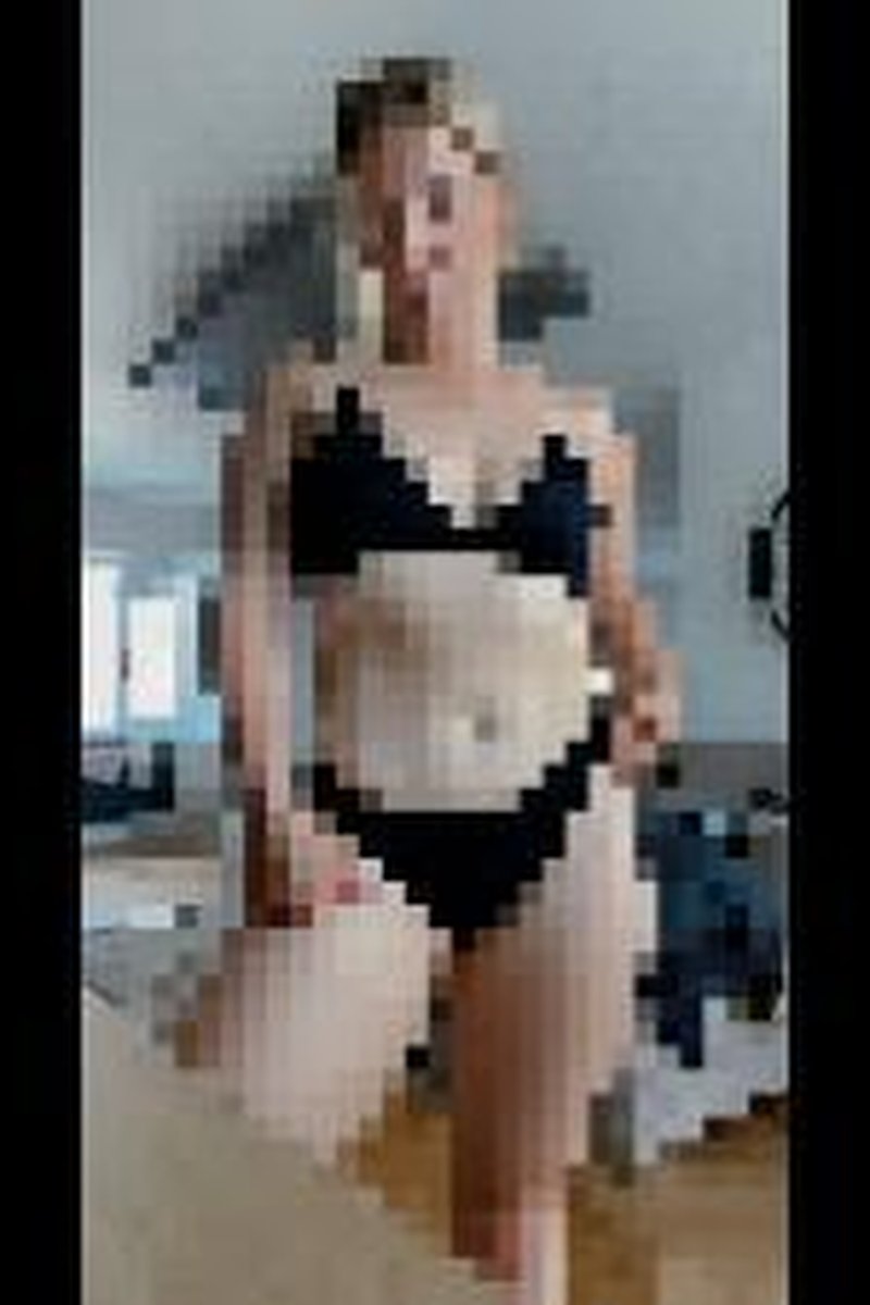 Bikini Brat - Screenshot 1 of 4 - Bitch