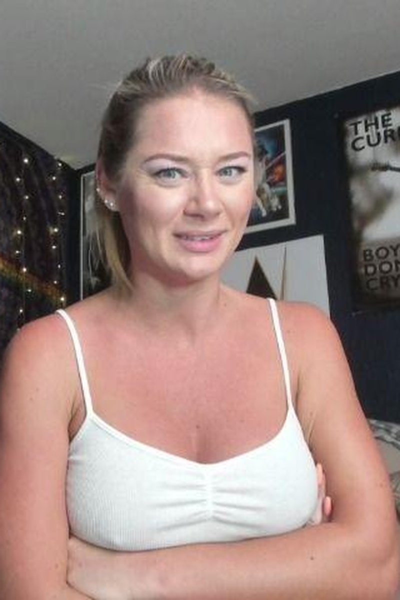 Ditzy Blonde - Screenshot 1 of 4 - Blonde Hair (Female)