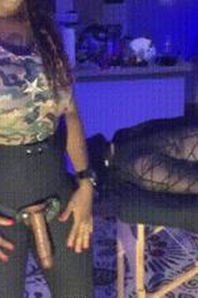 Cocksucking Sissy - Screenshot 1 of 4 - Black