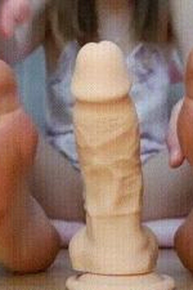 Footjob - Screenshot 1 of 4 - Foot Fetish