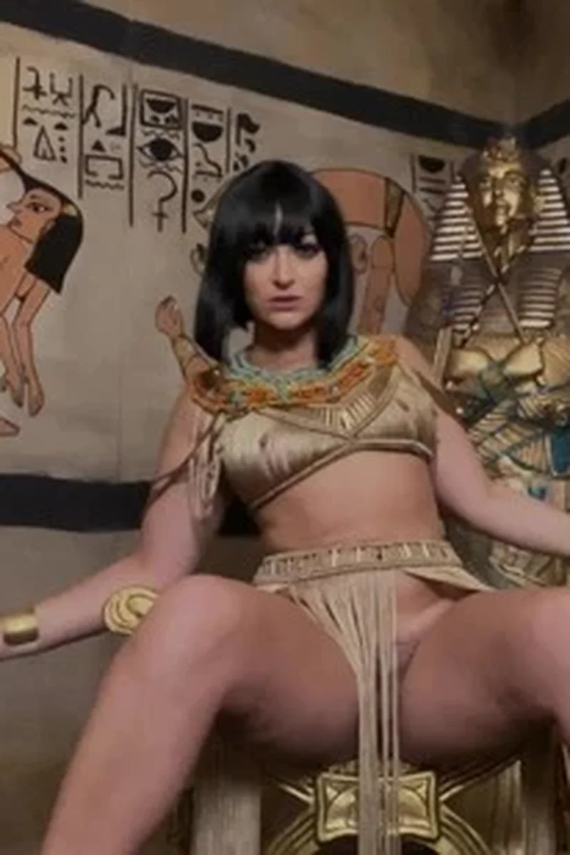 Cleopatra Solo - Screenshot 1 of 4 - Cleopatra
