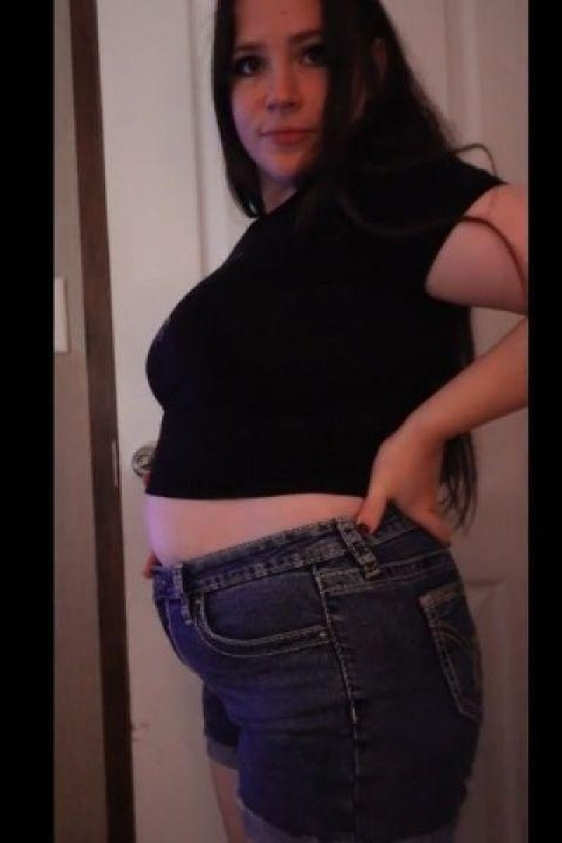 Farting Belly Inflation - Screenshot 1 of 4 - Belly Fetish