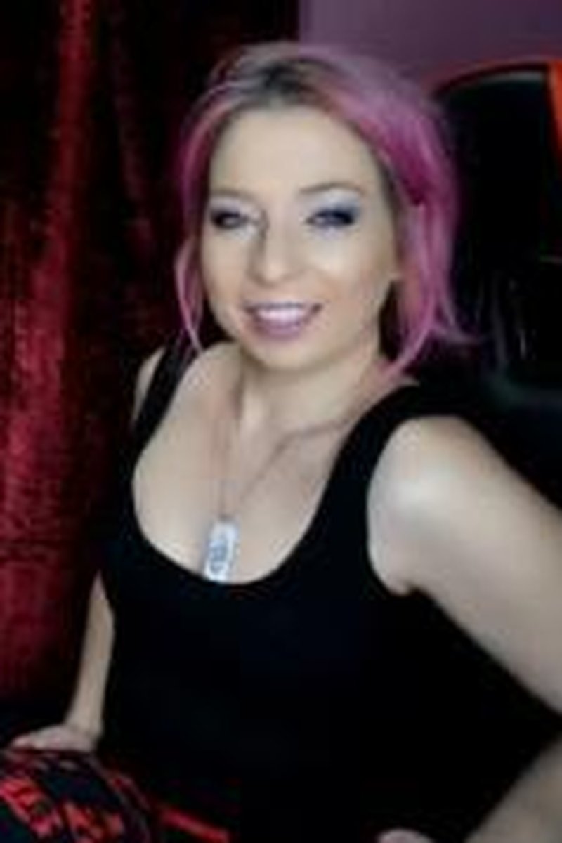 Recording - Screenshot 1 of 4 - Bitch