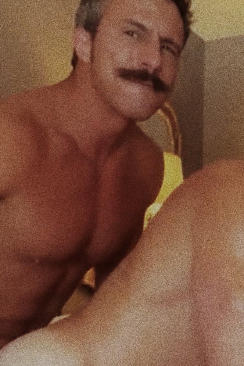 Reese Rideout & Justin The Jock - Screenshot 1 of 4 - No Condom