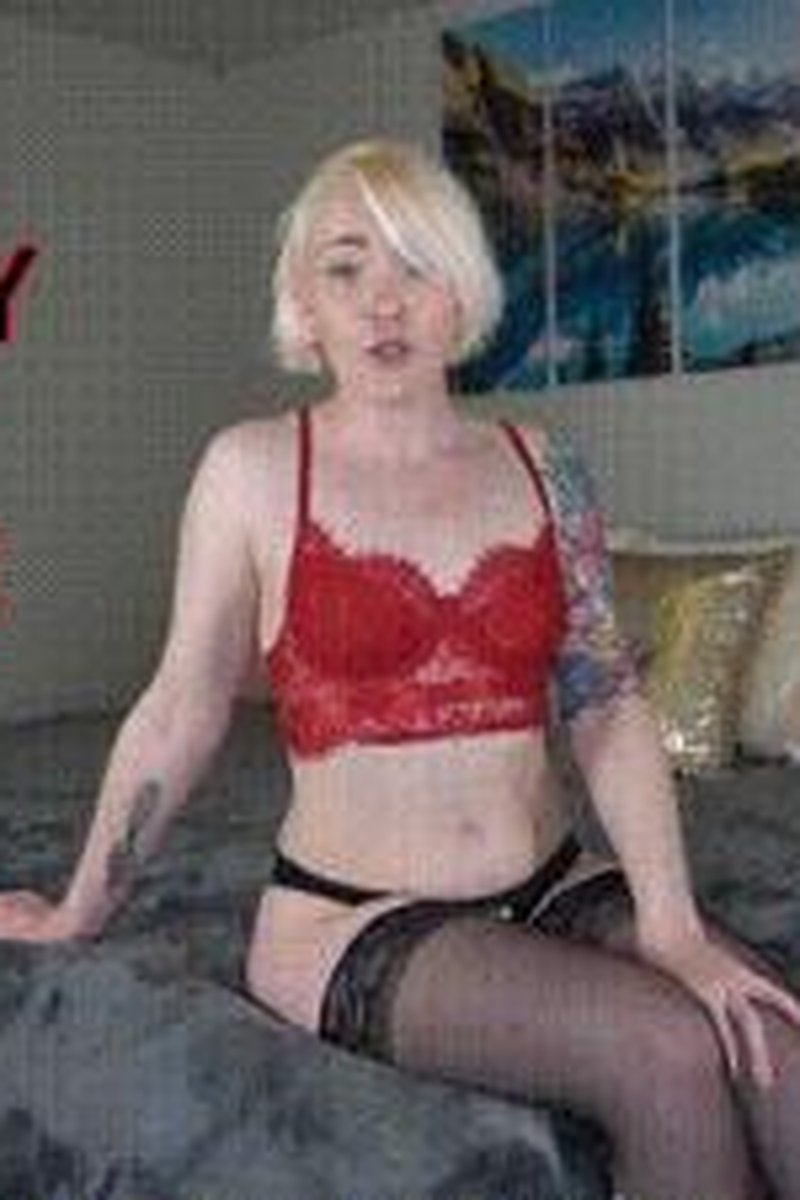 Itty Bitty Clitty Committee - Screenshot 1 of 4 - Braces Fetish