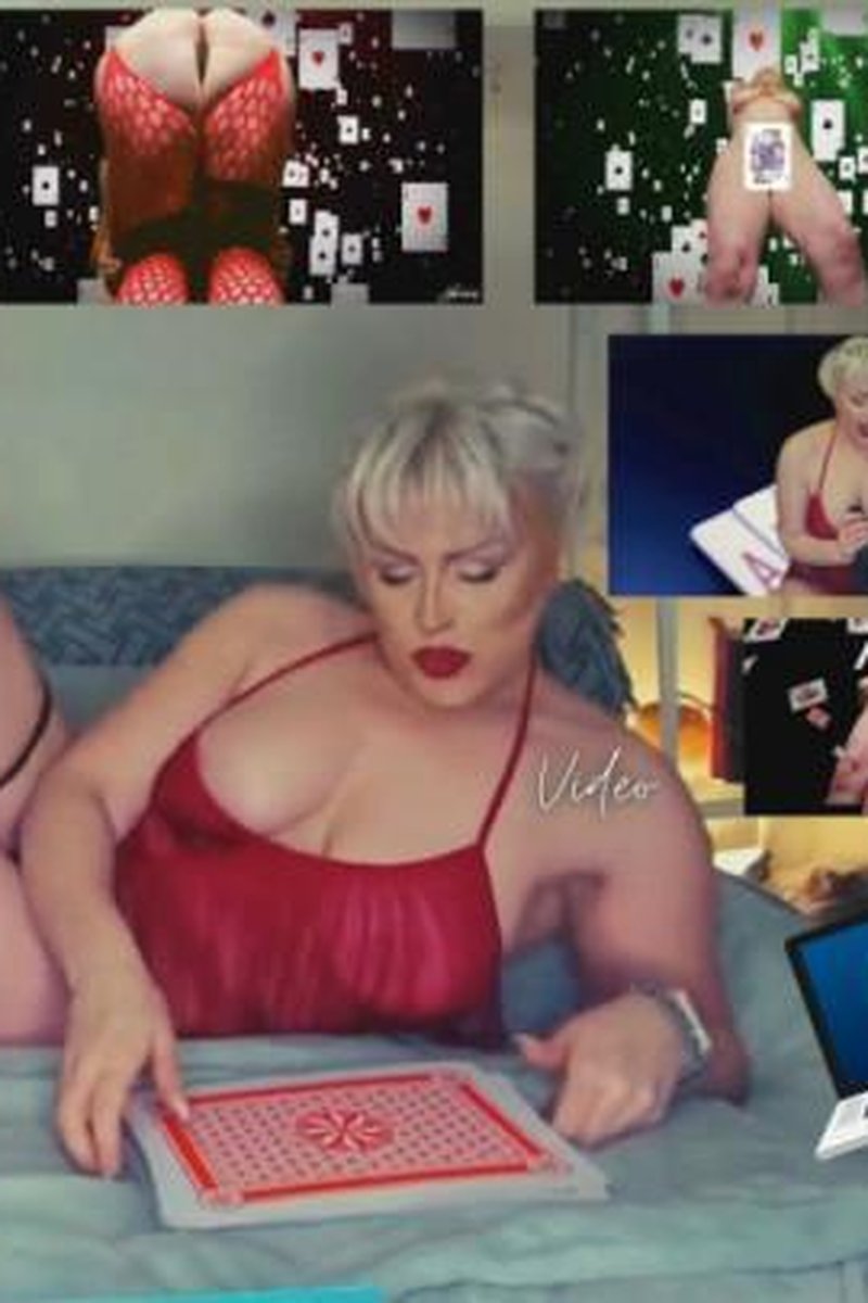 Solitaire Stroke Custom - Screenshot 1 of 4 - Femdom