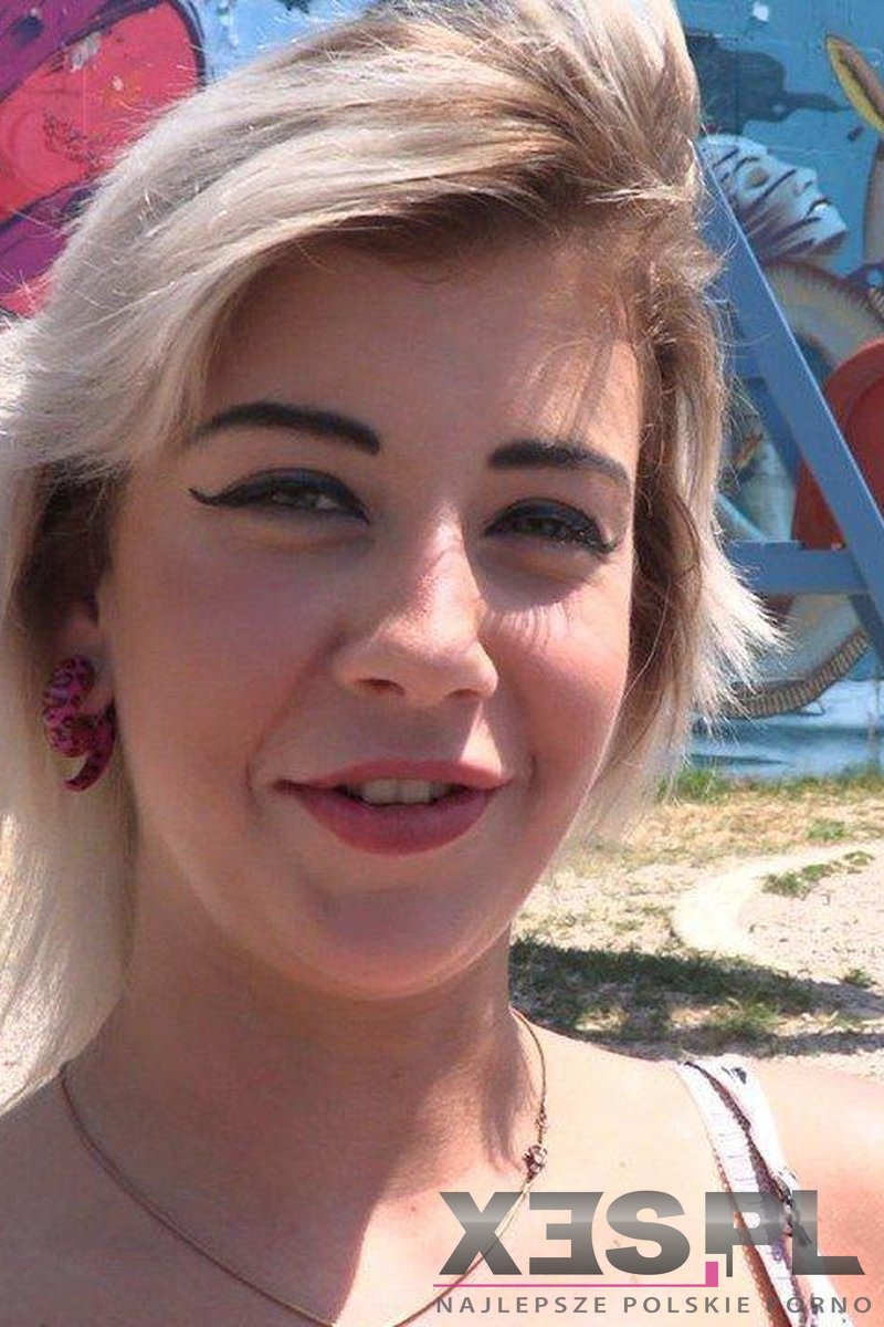 Miley - Wywiad - Screenshot 1 of 4 - Blonde Hair (Female)