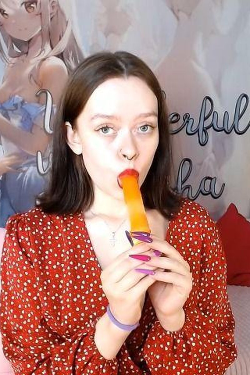 Orange Ice - Screenshot 1 of 4 - Makeup