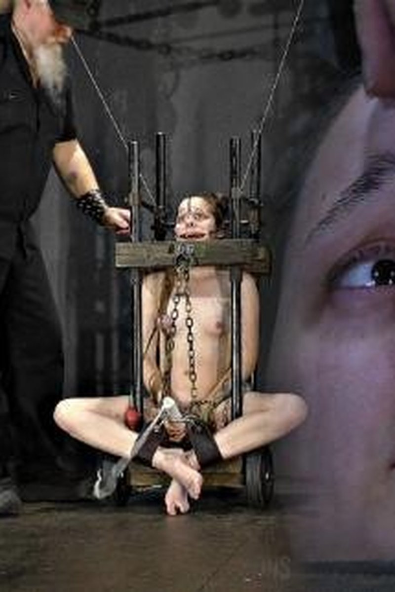 Bondage Buggy - Screenshot 1 of 4 - BDSM