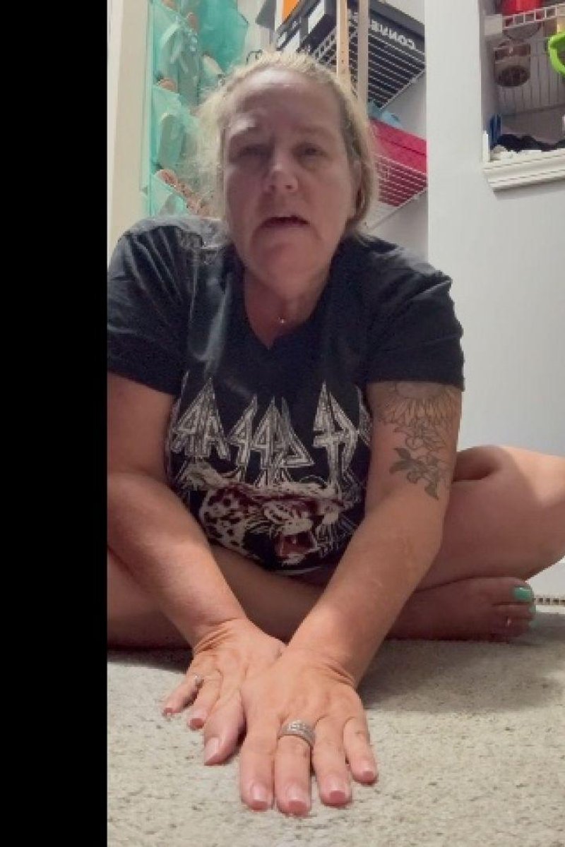 Loser Cuck - Screenshot 1 of 4 - BBW